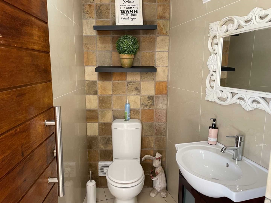 4 Bedroom Property for Sale in Dan Pienaar Free State